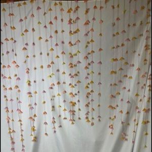 STUNNING FREE PEOPLE DISPLAY GARLAND  30 inches wide 52 inches appx long
